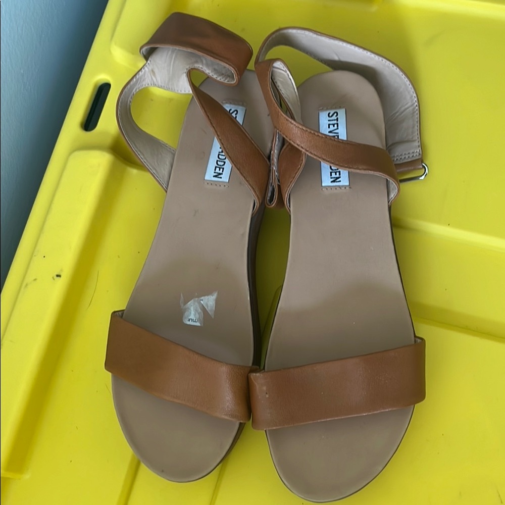 Steve Madden Women's Tan Sandals